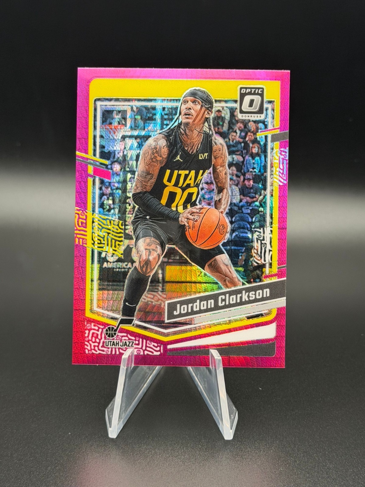 2023-24 Panini Donruss Optic – Jordan Clarkson #30 Pink Hyper Prizm