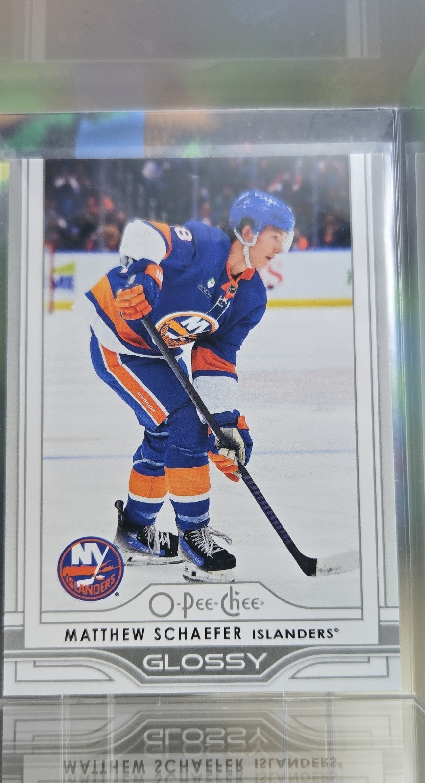 2025-26 Upper Deck Series 2 – O-Pee-Chee Glossy Matthew Schaefer #OG-28 (RC)