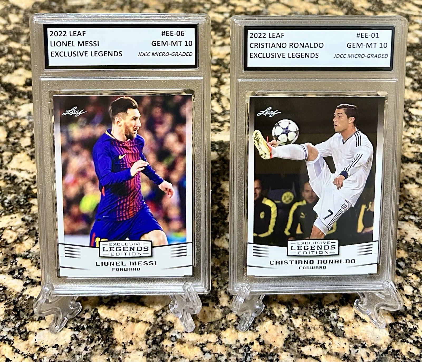 25 Card Lot 2004-22 LIONEL MESSI/PELE/CRISTIANO RONALDO Rookie GRADED GEM-MT 10