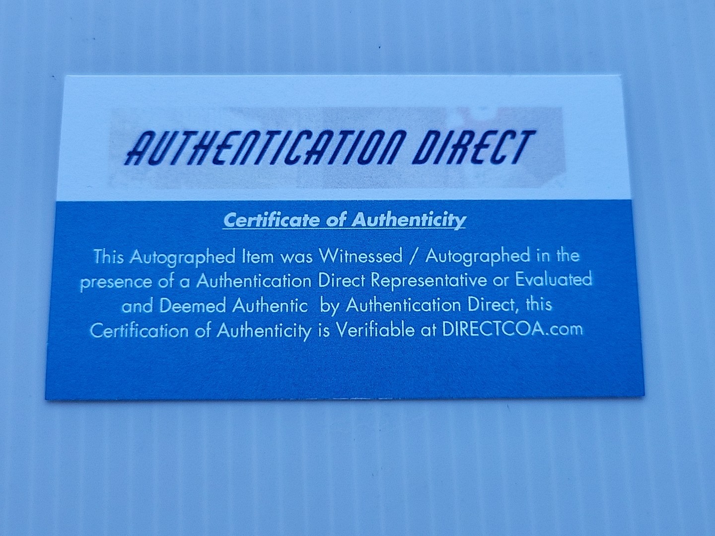 DEREK JETER Hand-Signed Autographed Baseball with COA and (Protective Case)