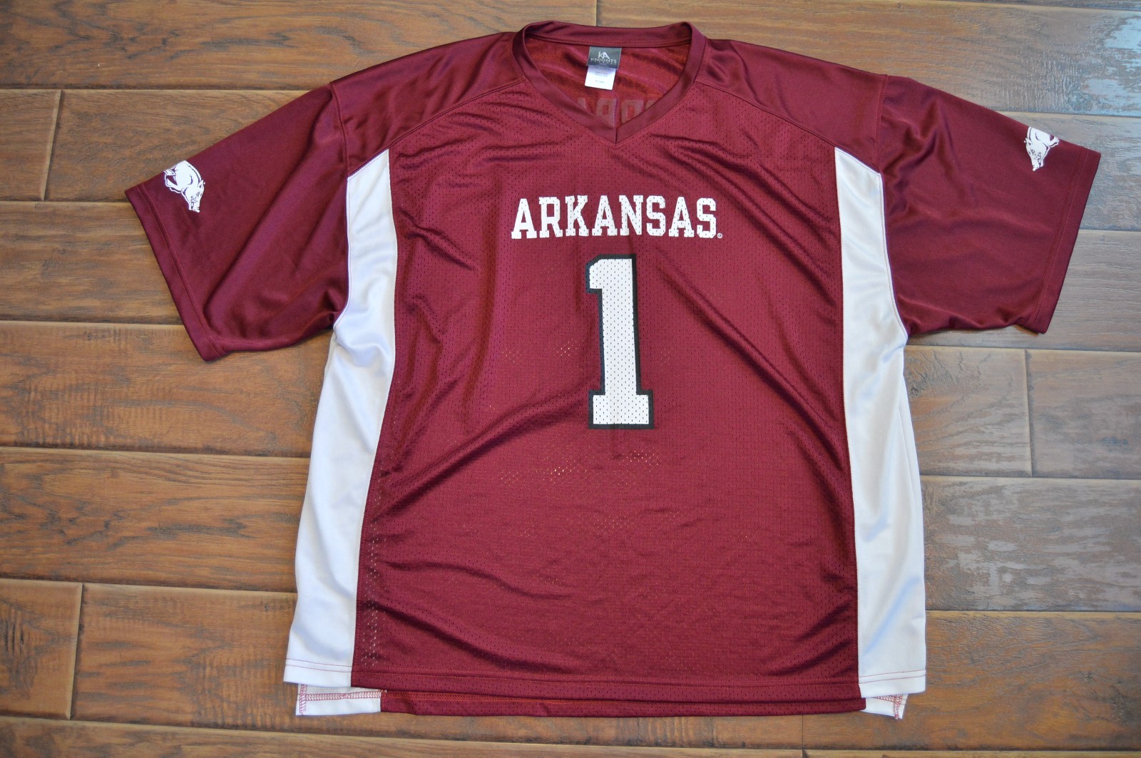Arkansas Razorbacks #1 Jersey,Men’s XL,Short Sleeve,Knights Apparel