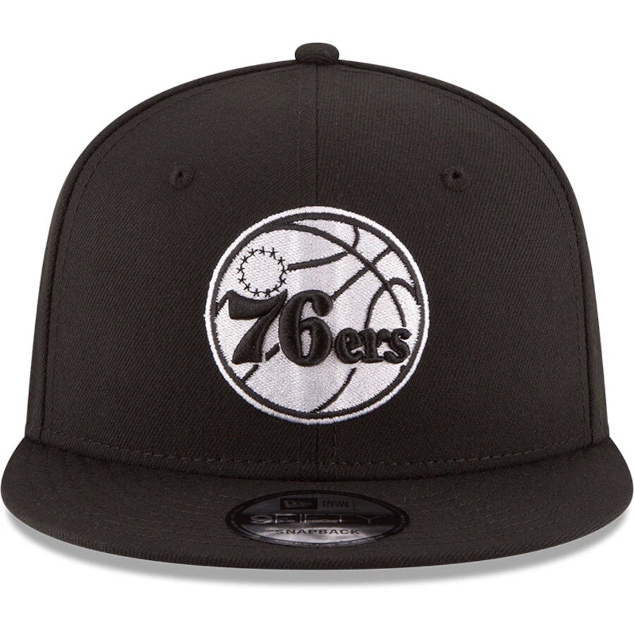 New Era Philadelphia 76ers Black And White 9FIFTY Snapback Adjustable Hat