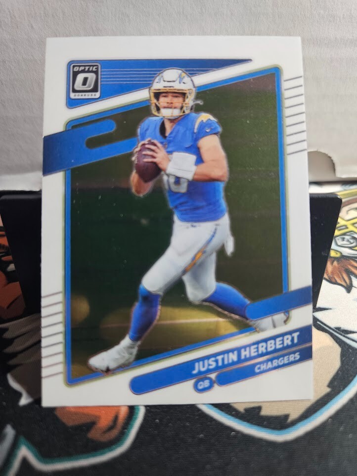 2021 Optic Football Justin Herbert #47 Base Panini Los Angeles Chargers