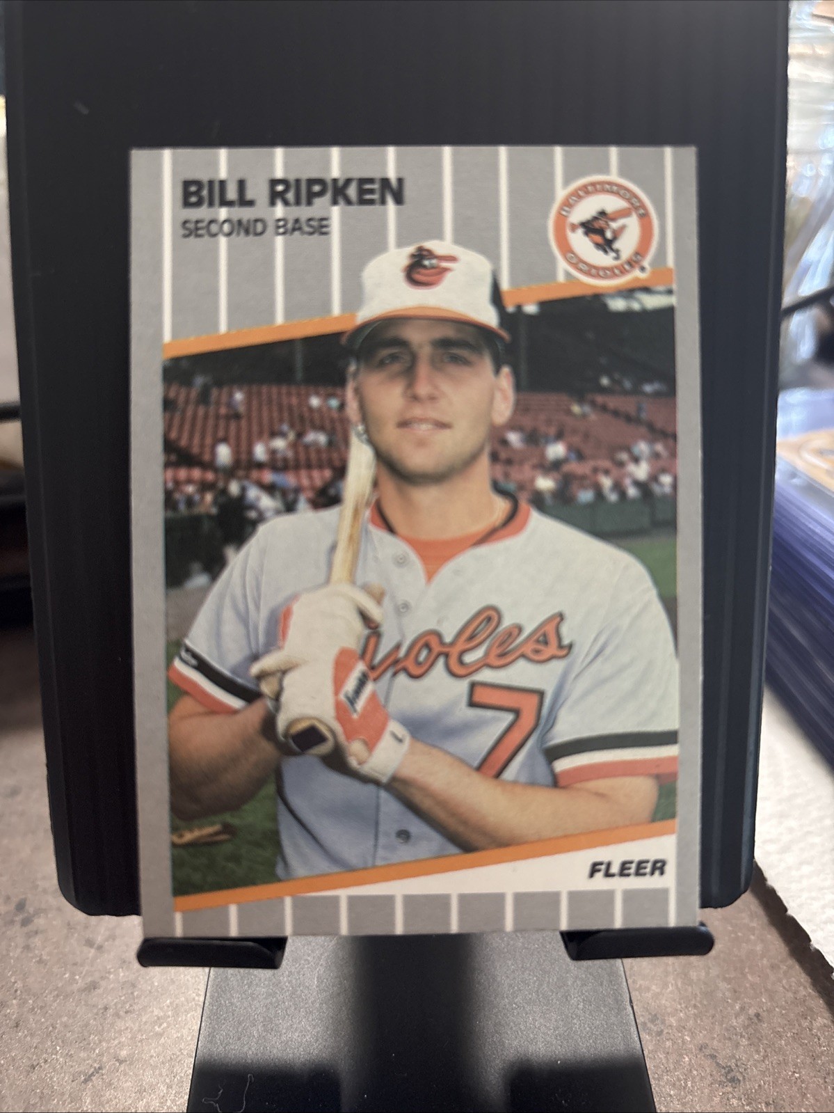 1989 Fleer – Billy Ripken #616 Black Box on Bat Knob