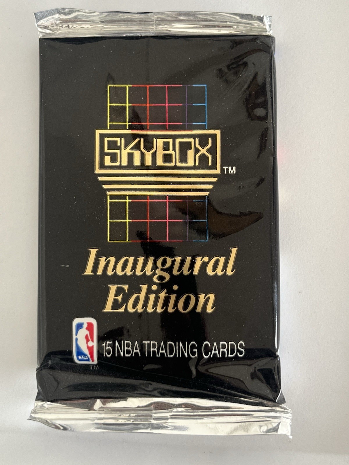 1990 SkyBox Inaugural Edition NBA Basketball 15 Card Sealed Trading Card Pack