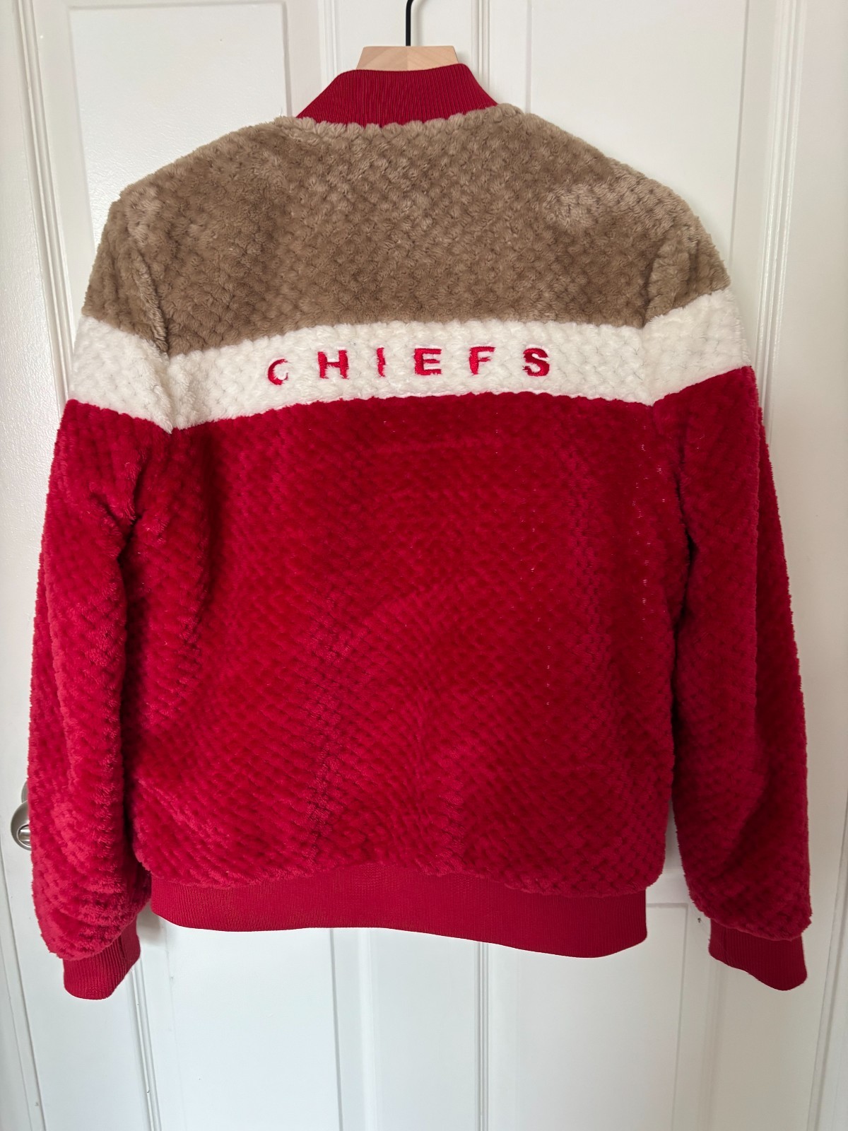 NFL Kansas City Chiefs Women’s Sherpa Jacket Coat Medium M Snap Front Red Tan