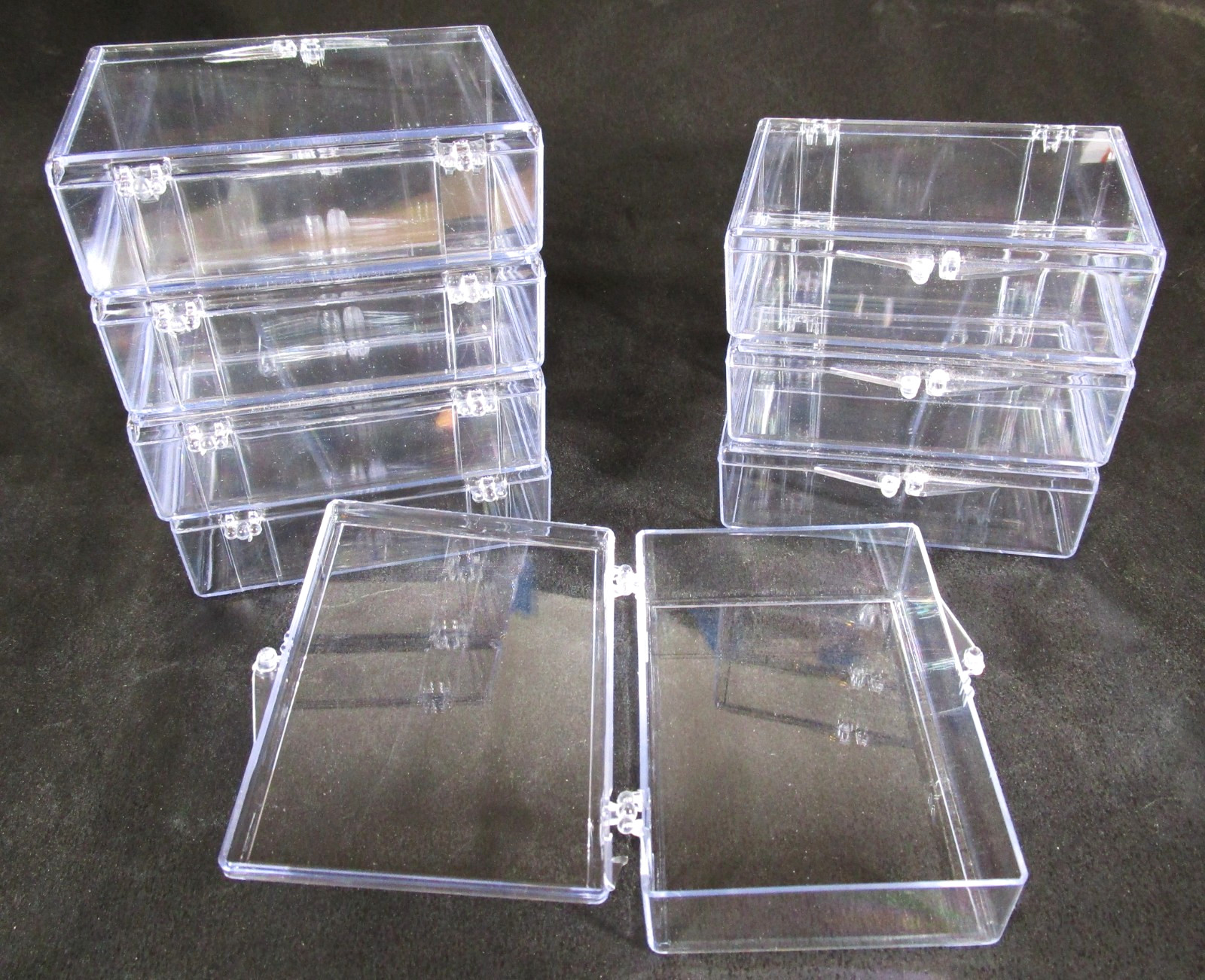 LOT OF 16 CLEAR PLASTIC HINGED BOXES for STANDARD SIZE TRADING CARDS 55+ count