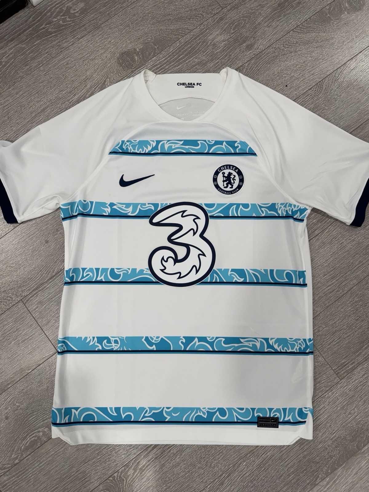 AUTHENTIC Nike Chelsea FC 22/23 Away Kit White Blue – Men’s Medium Striped #3