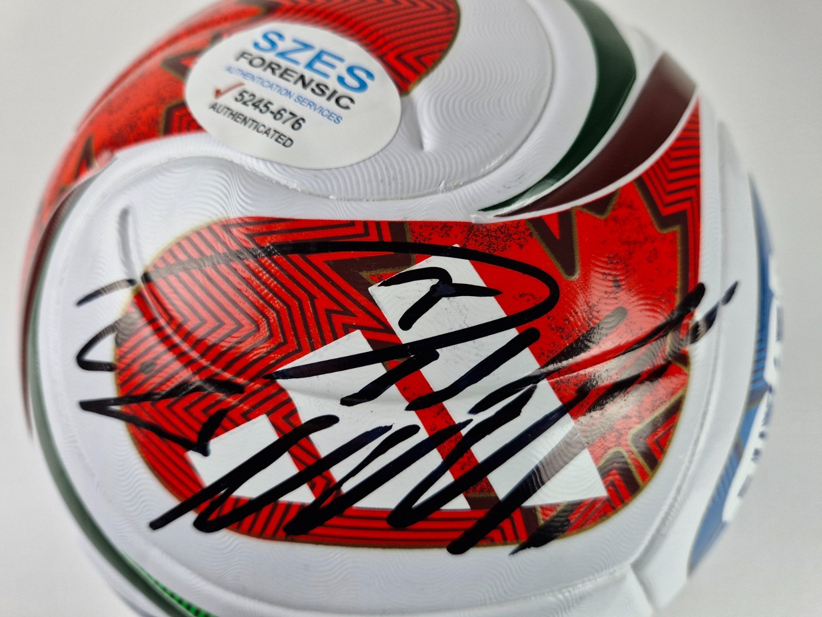 Cristiano Ronaldo Hand Signed Official FIFA World Cup 2026 W/COA+Free shipping