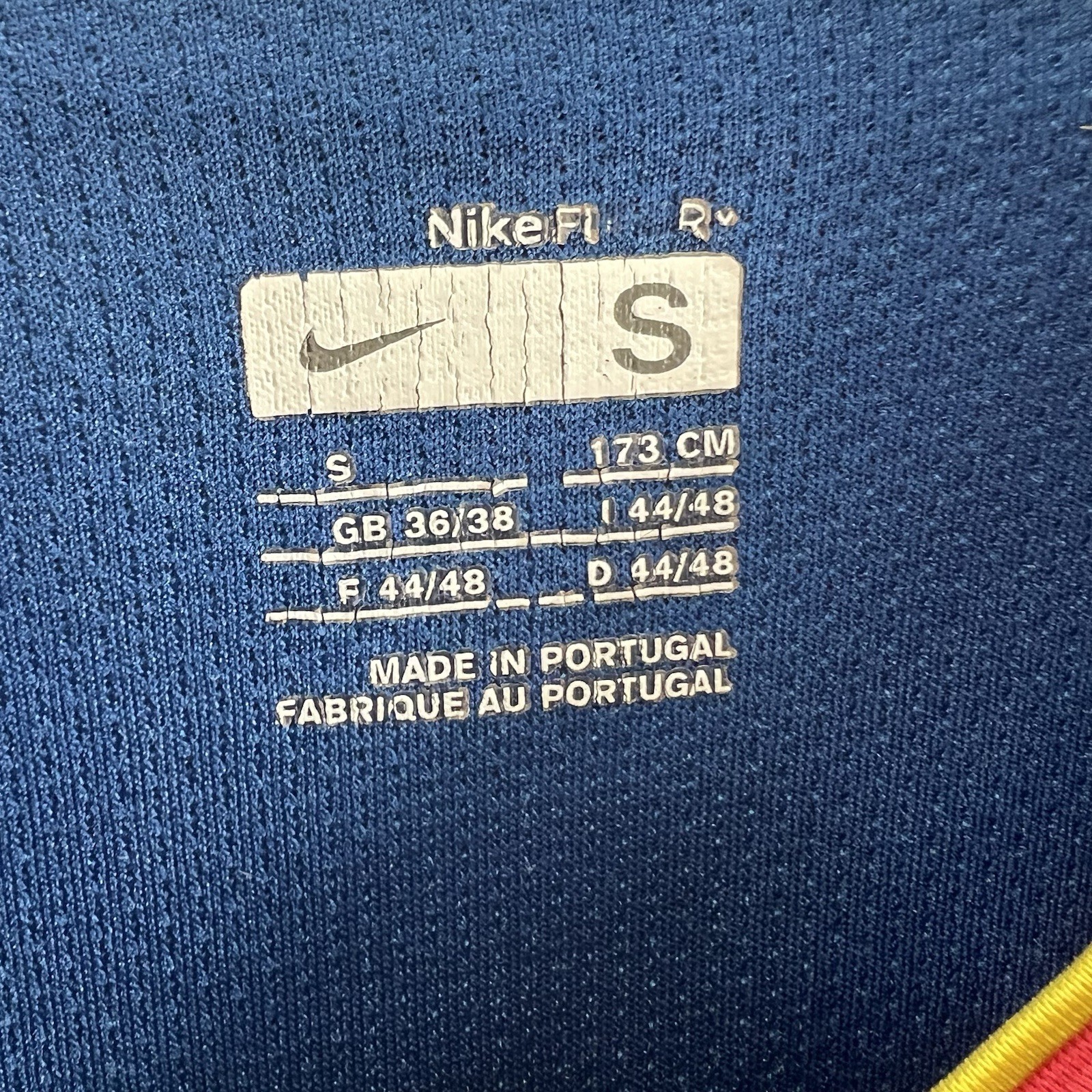 Barcelona Home Football Shirt 2006/07 Adults Small Nike I48