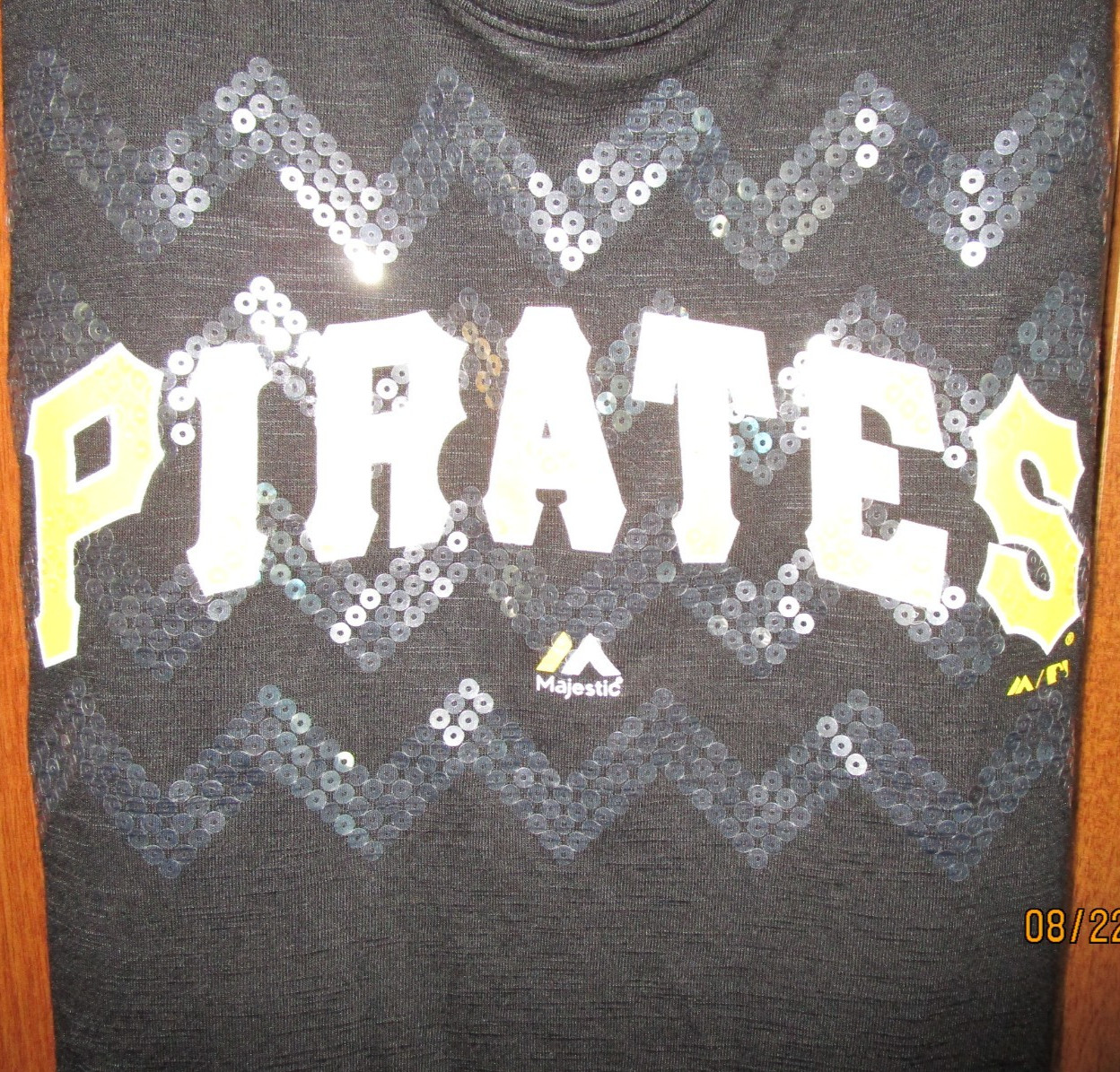 New MLB Pirates Tank Top w Sequines Medium majestic Fan Fashion Poly Rayon B 33