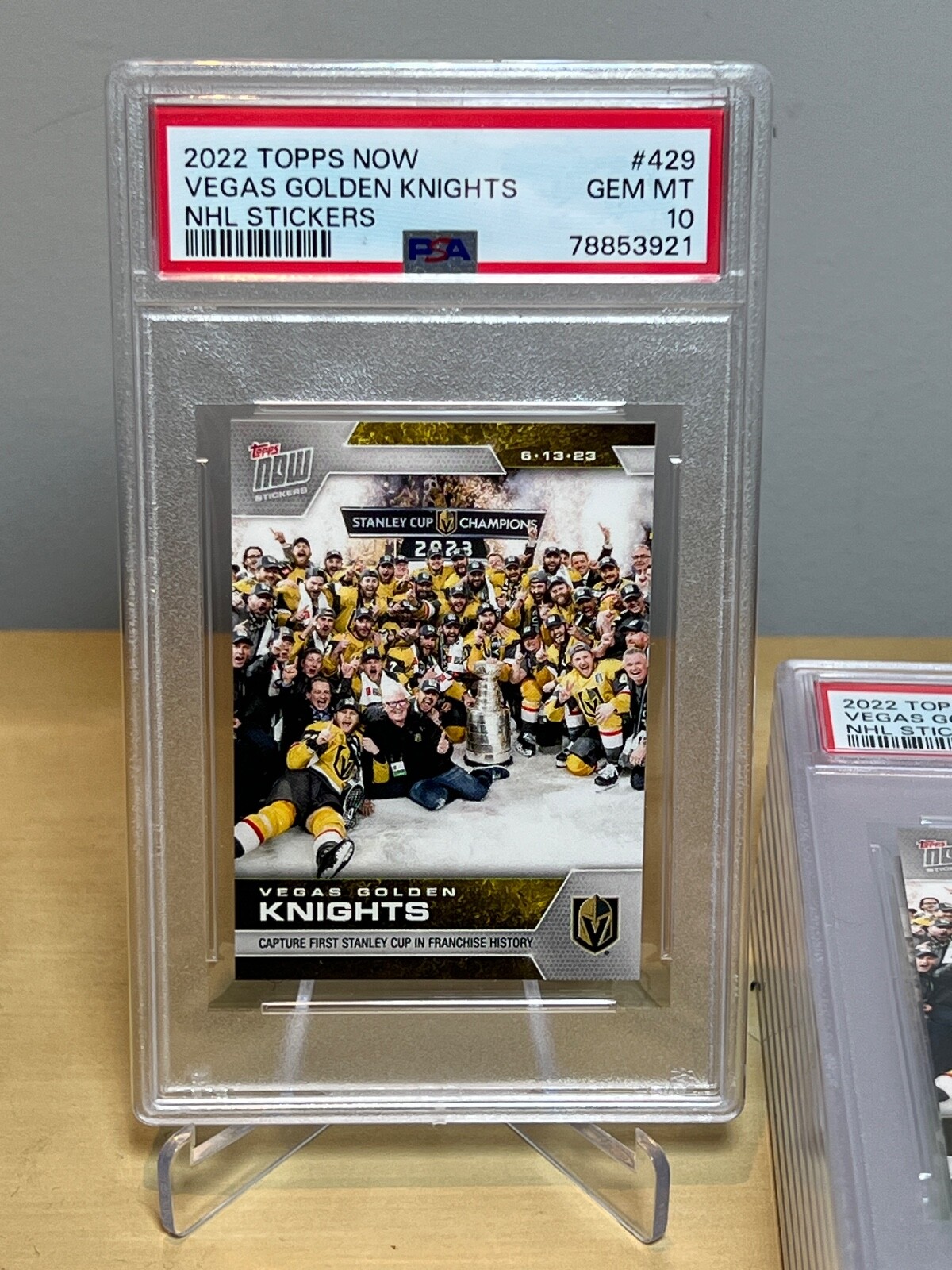 VEGAS GOLDEN KNIGHTS * PSA 10 * STANLEY CUP TEAM PIC 2022-23 TOPPS NOW #429 NHL