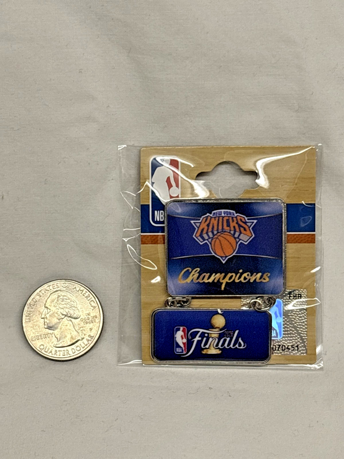 2026 NBA Finals World Champions New York Knicks Pin Dangler FREESHIP
