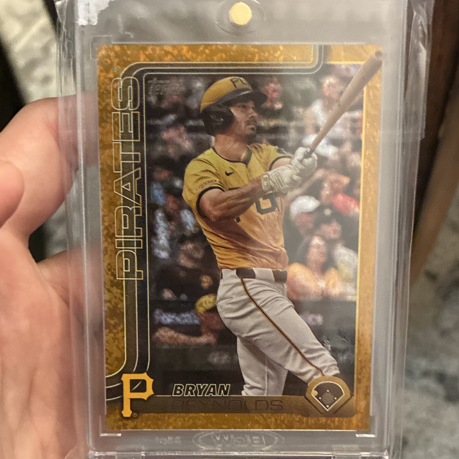 Topps 2025 Series 2 Bryan Reynolds #638 Gold Parallel /50 Pittsburgh Pirates