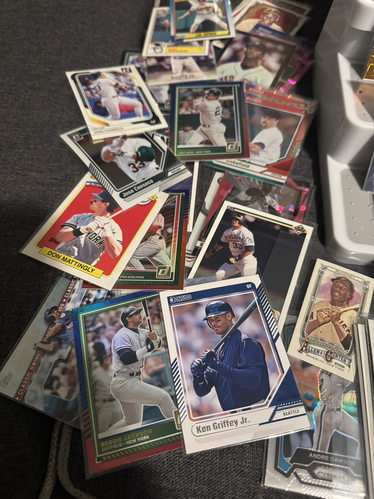 Lot of 250+ MLB Baseball Legends/Past Stars/HOF Cards – Mixed Brands – SEE LIST
