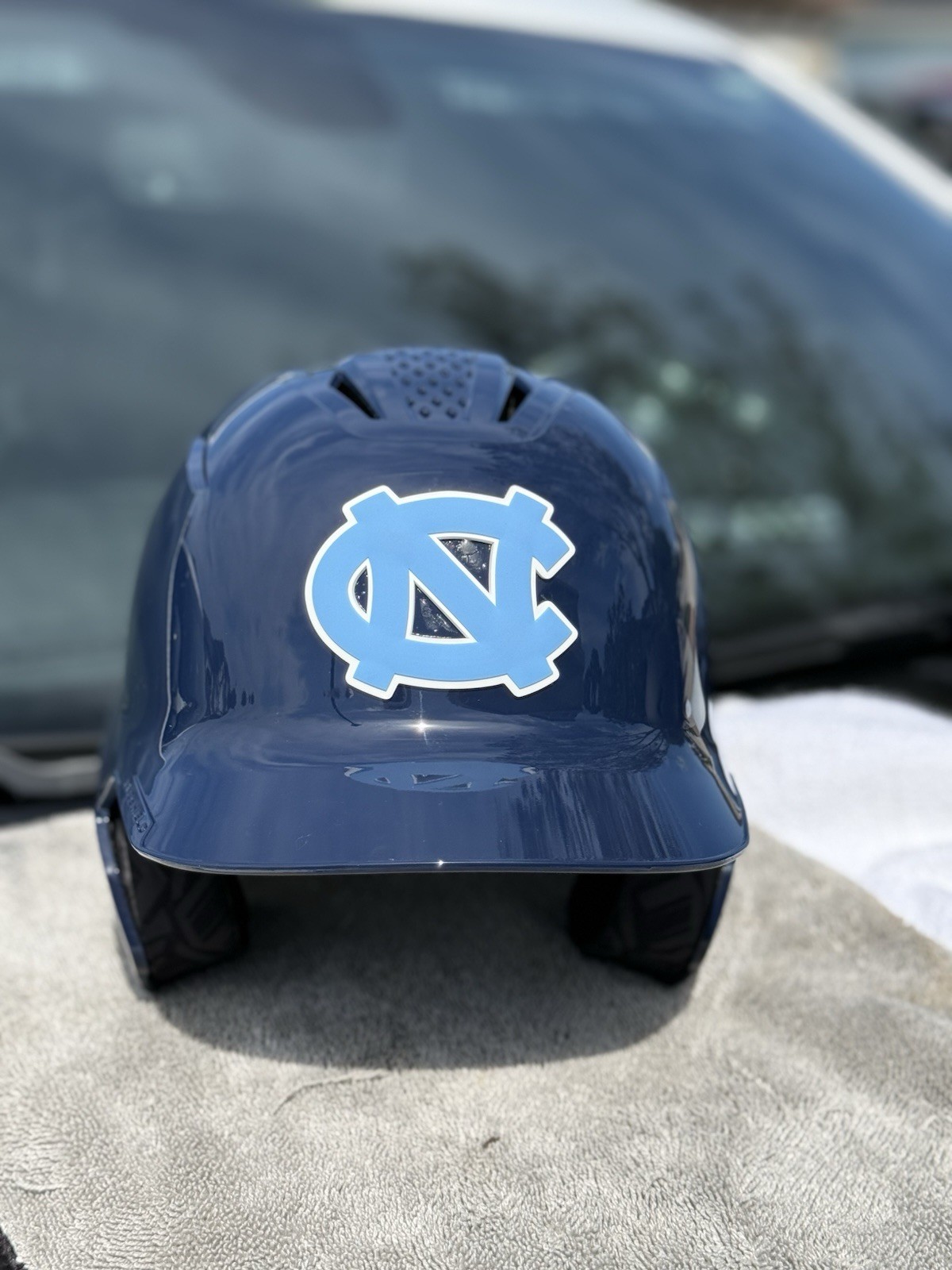 UNC NORTH CAROLINA TARHEELS COLLEGE WORLD SERIES CUSTOM EVOSHIELD BATTING HELMET