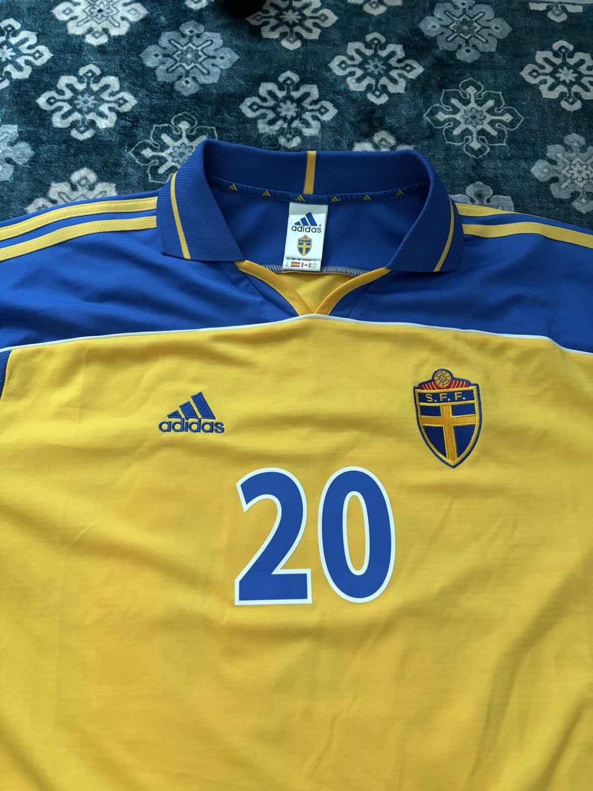 Henrik Larsson Sweden 2000-02 Home Jersey Adidas XL BNWT (Tag Included) Classic