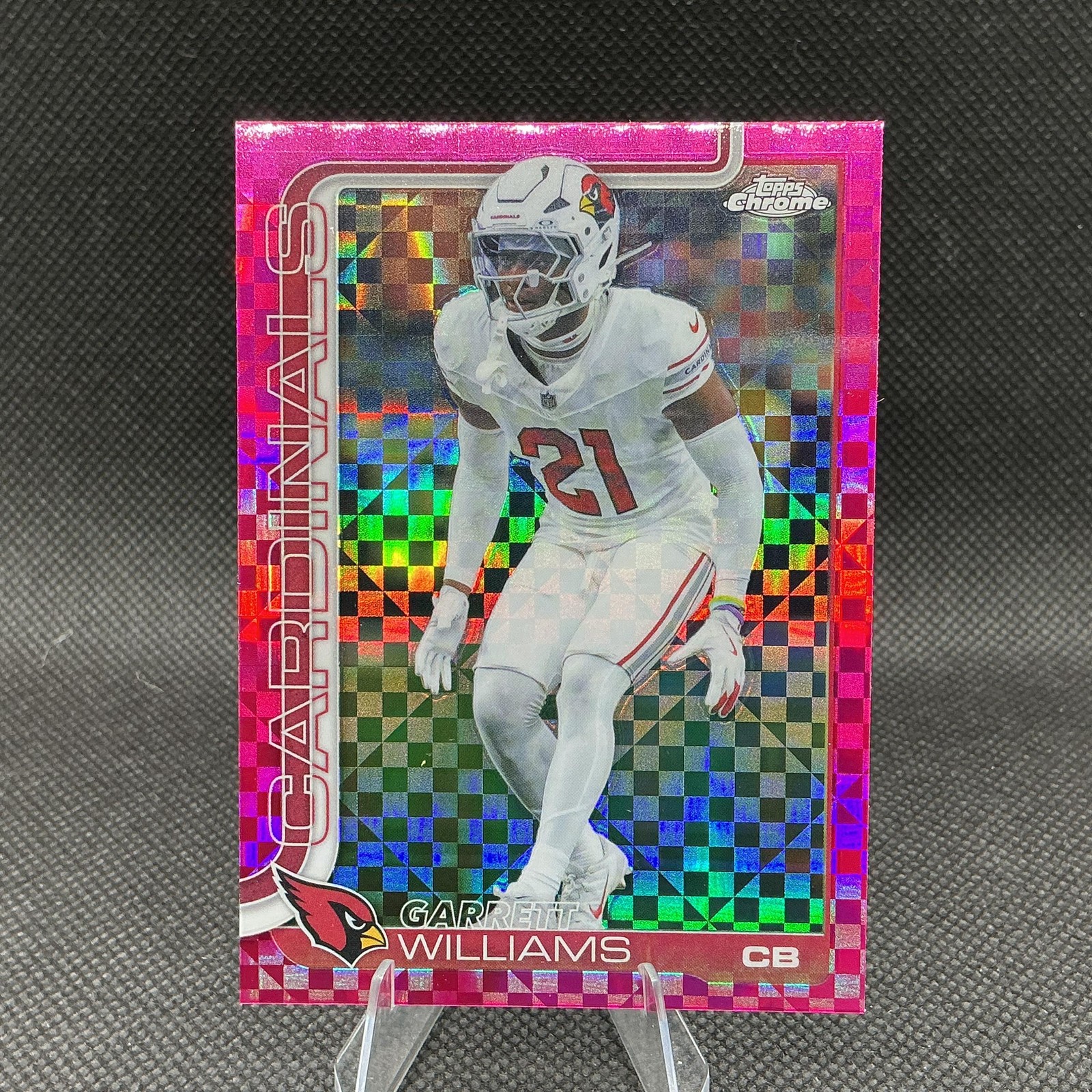 2025 Topps Chrome #6 Garrett Williams Hot Pink X-Fractor
