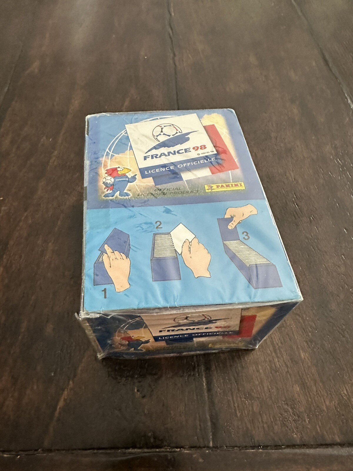 (1) Sealed Pack Panini World Cup France 1998