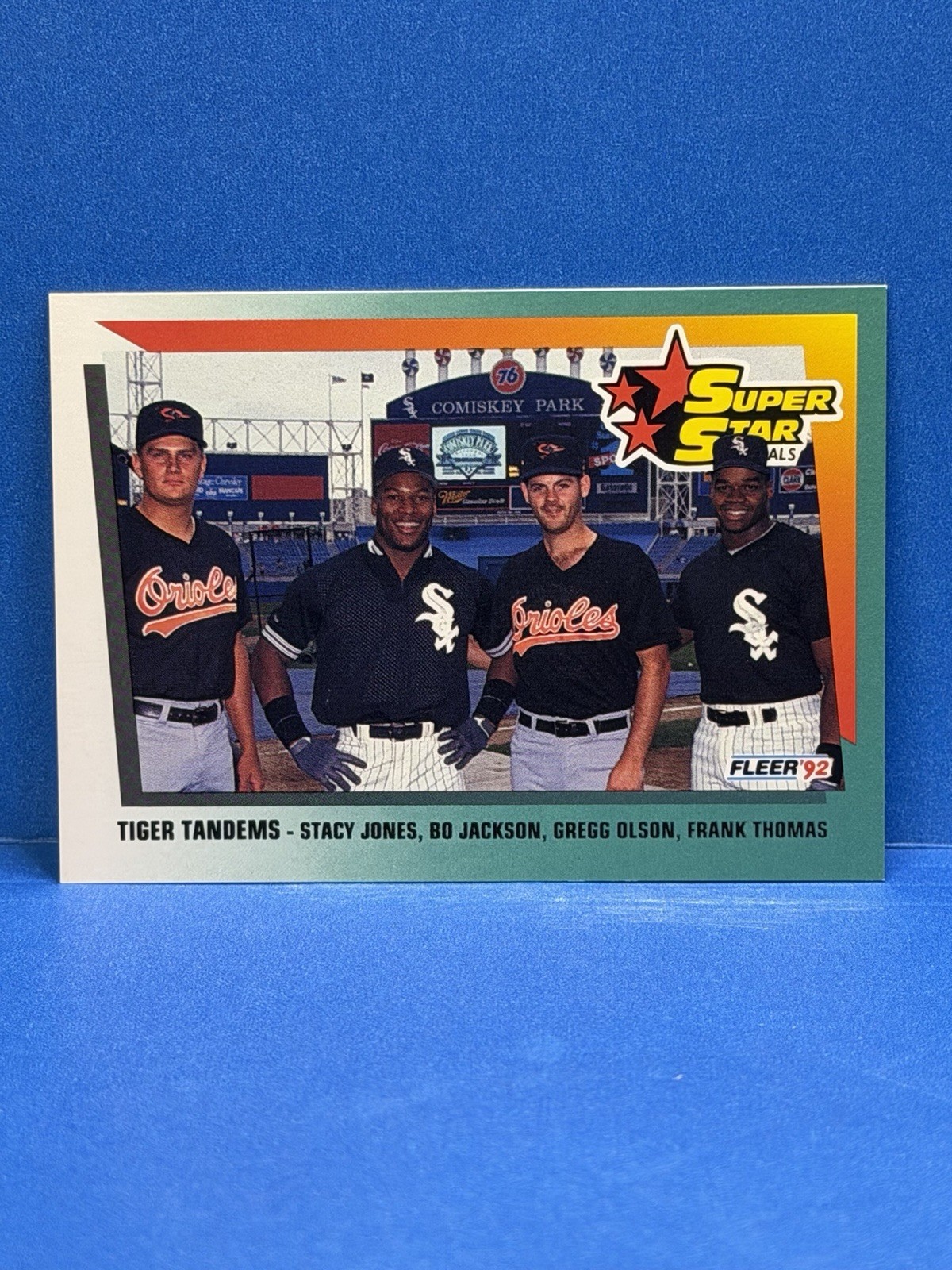 1992 Fleer – Super Star Specials Frank Thomas, Bo Jackson, Gregg Olson #701 (RC)