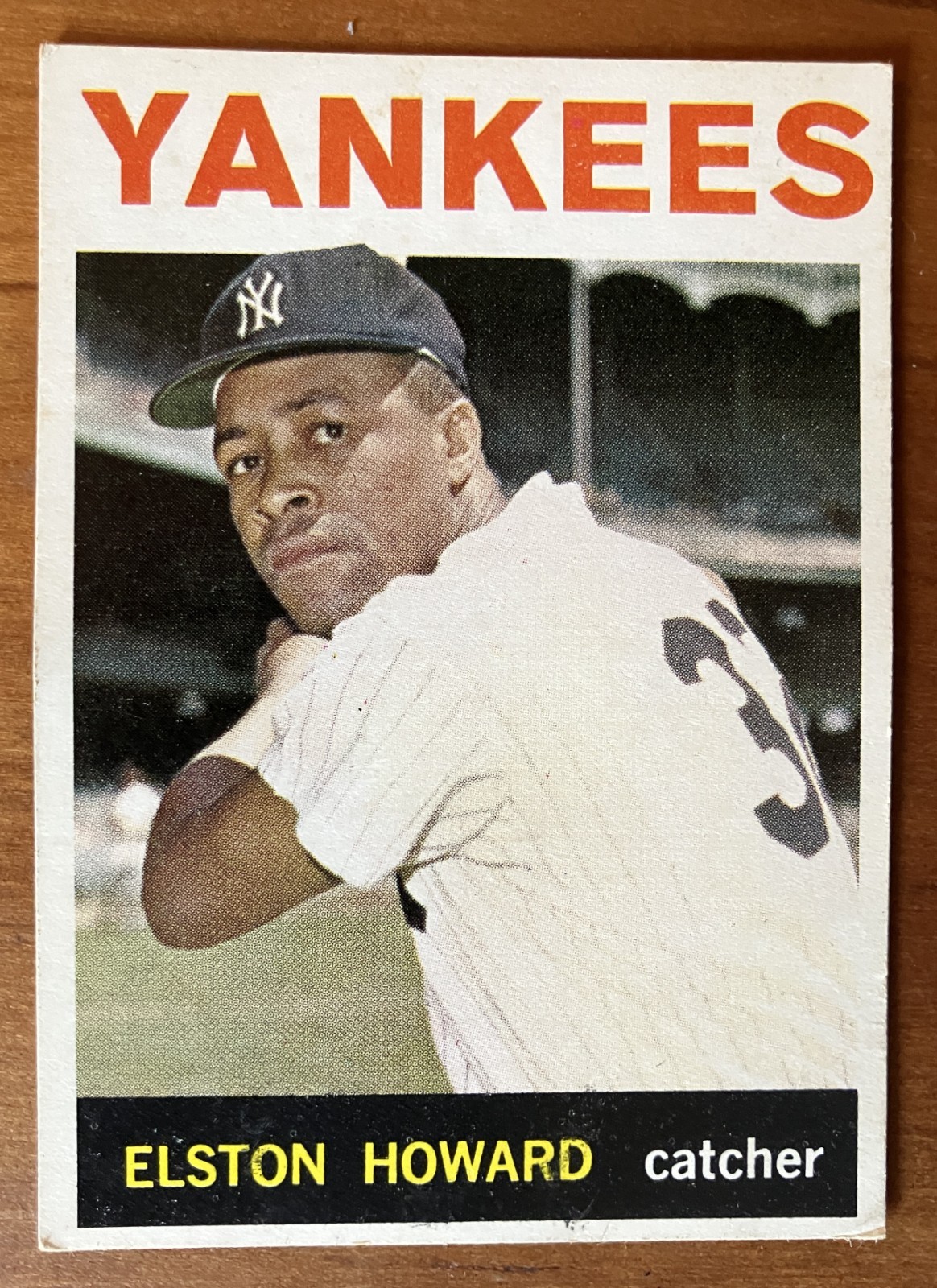 1964 Topps #100 Elston Howard VG (crease)