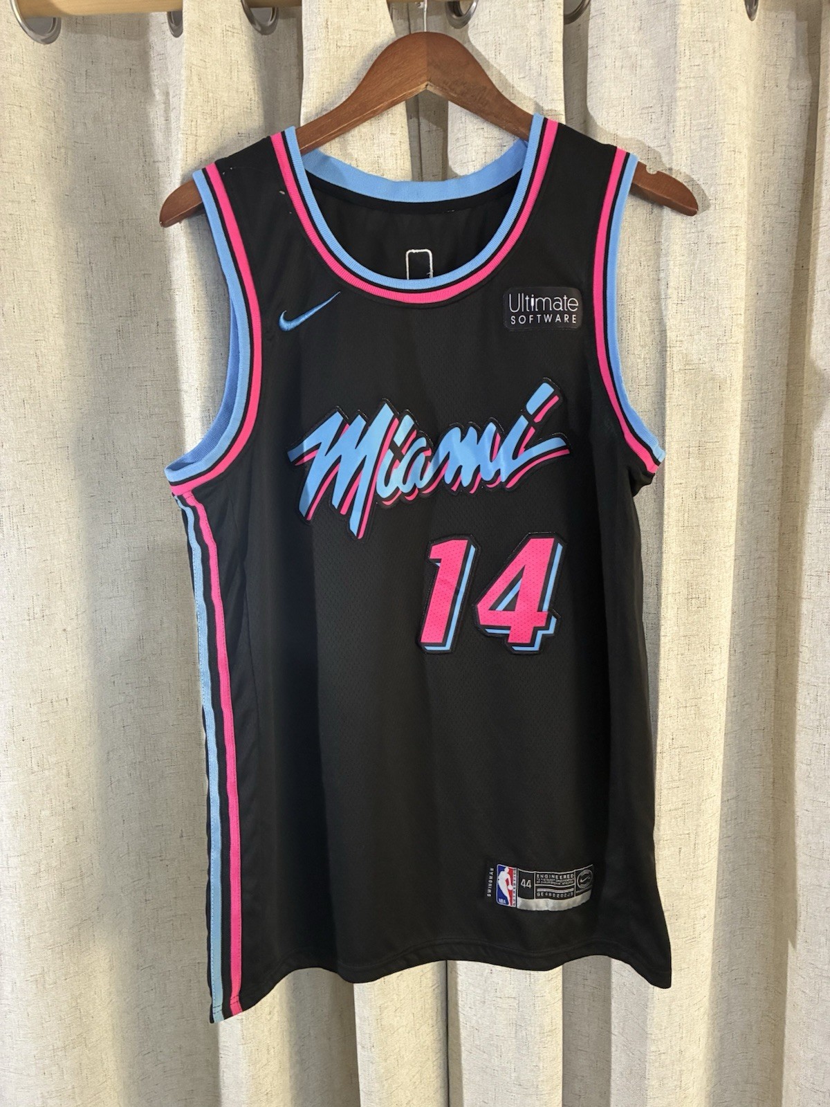 Nike Swingman Jersey Tyler Herro #14 Miami Heat NBA Miami Vice Mens M (44 Tag)