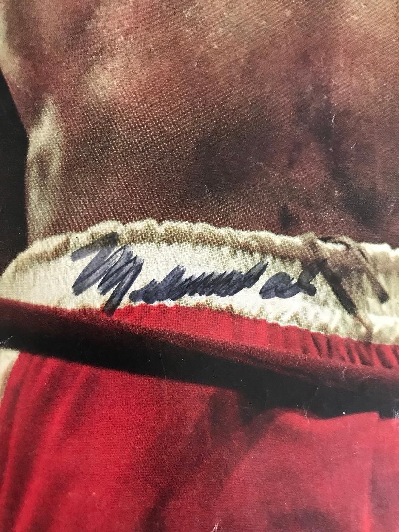 MD1 1971 MUHAMMAD ALI JOE FRAZIER March 5 1971 LIFE Magazine signed by both men