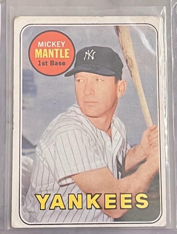1969 Topps – Mickey Mantle #500 Last Name in Yellow