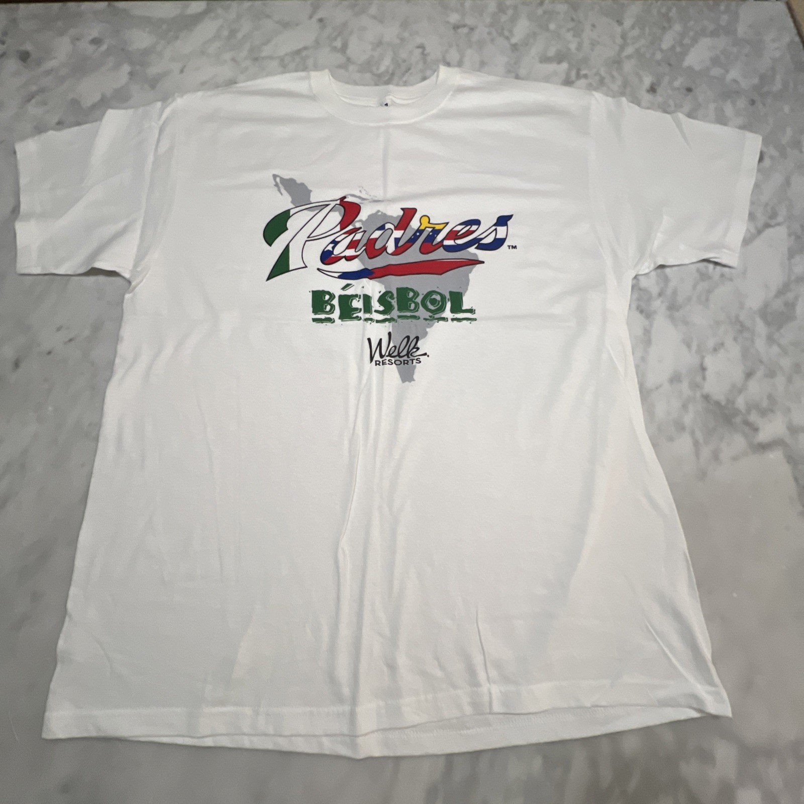 Vintage San Diego Padres Beisbol TShirt Men XL Latin American Stadium Giveaway