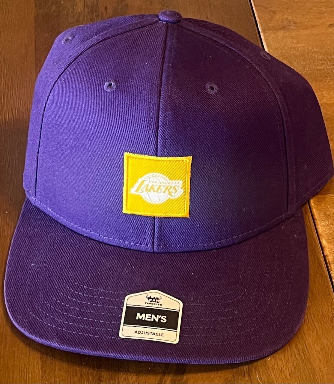 Los Angeles Lakers Hat Fan Favorite Mens One Size Adjustable SnapBack NWT New