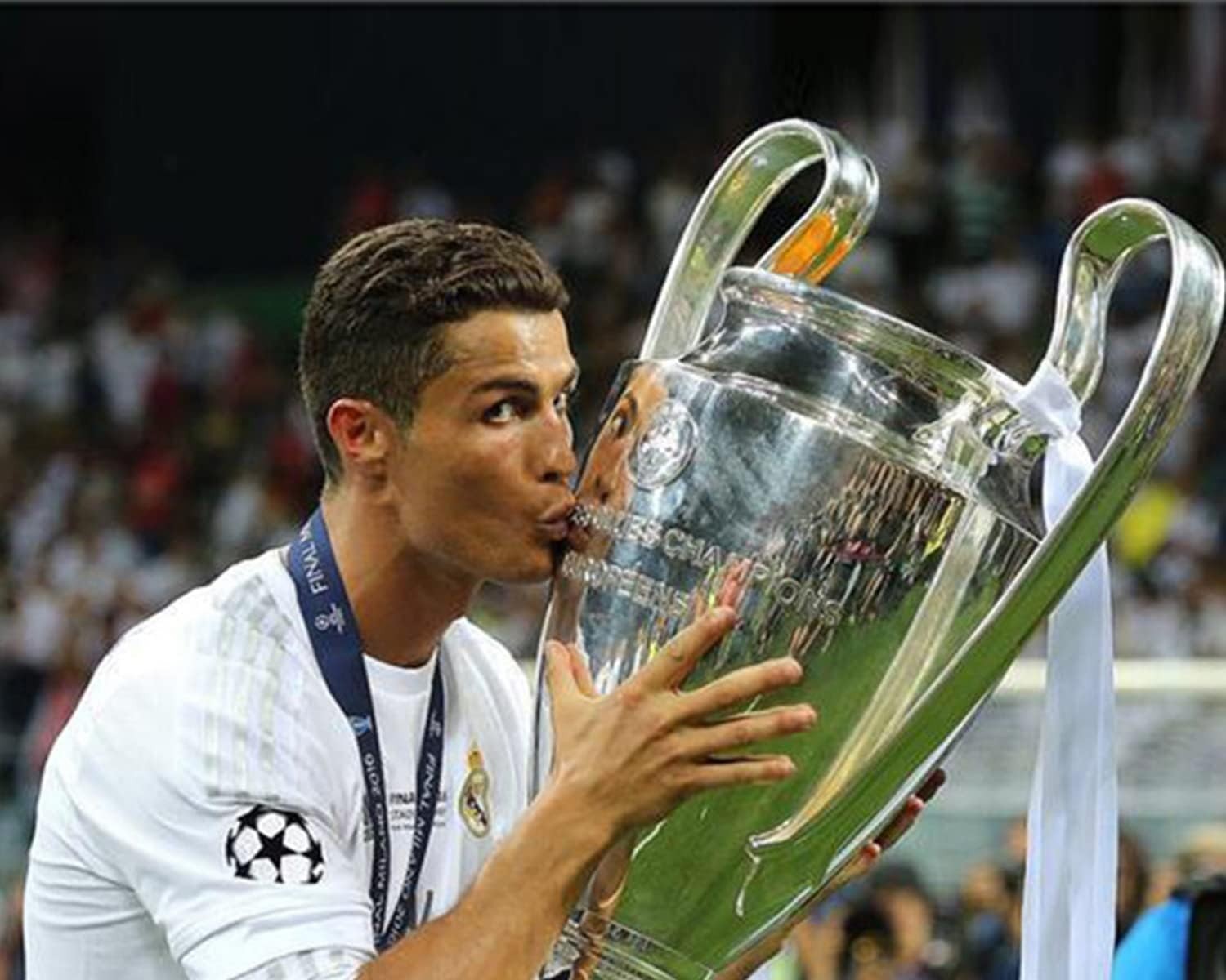 Replica Champions League Trophy, Resin Material