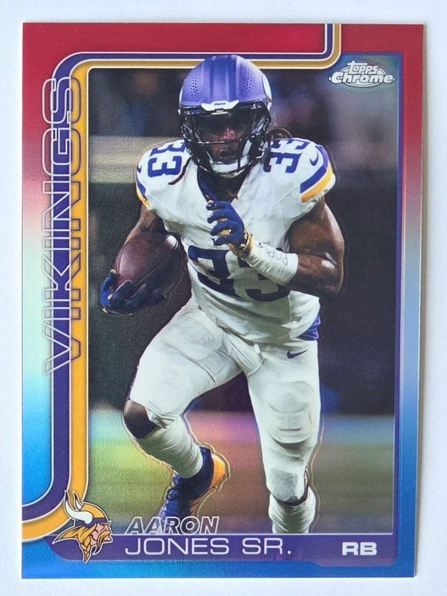 2025 Topps Chrome – Aaron Jones Sr. #201 Red White & Blue Refractor Vikings