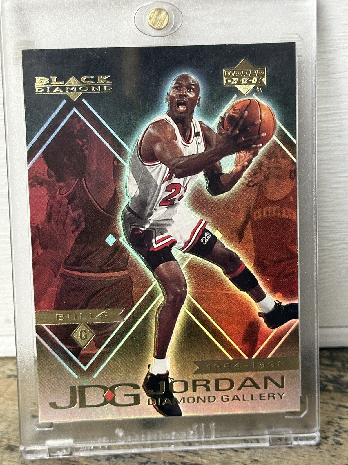 Michael Jordan Card 90’s RAINBOW REFRACTOR HOLO RARE INSERT SP BULLS JERSEY #23
