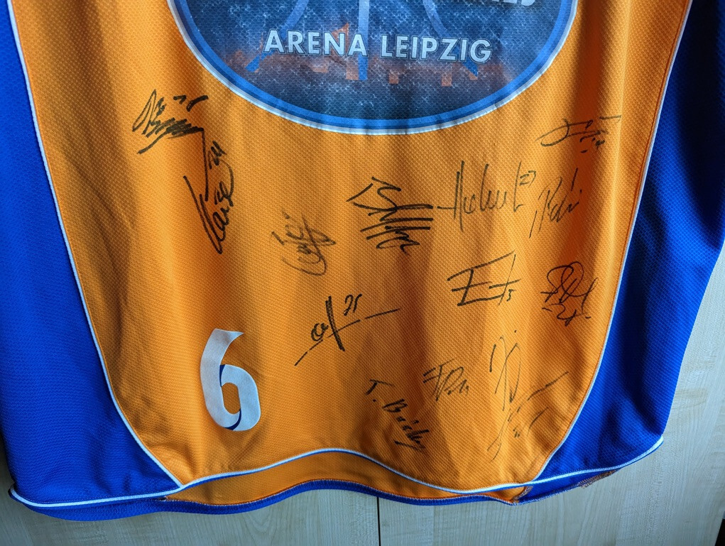 Mitteldeutscher Basketball Club Signed Shirt MBC Event Games Leipzig