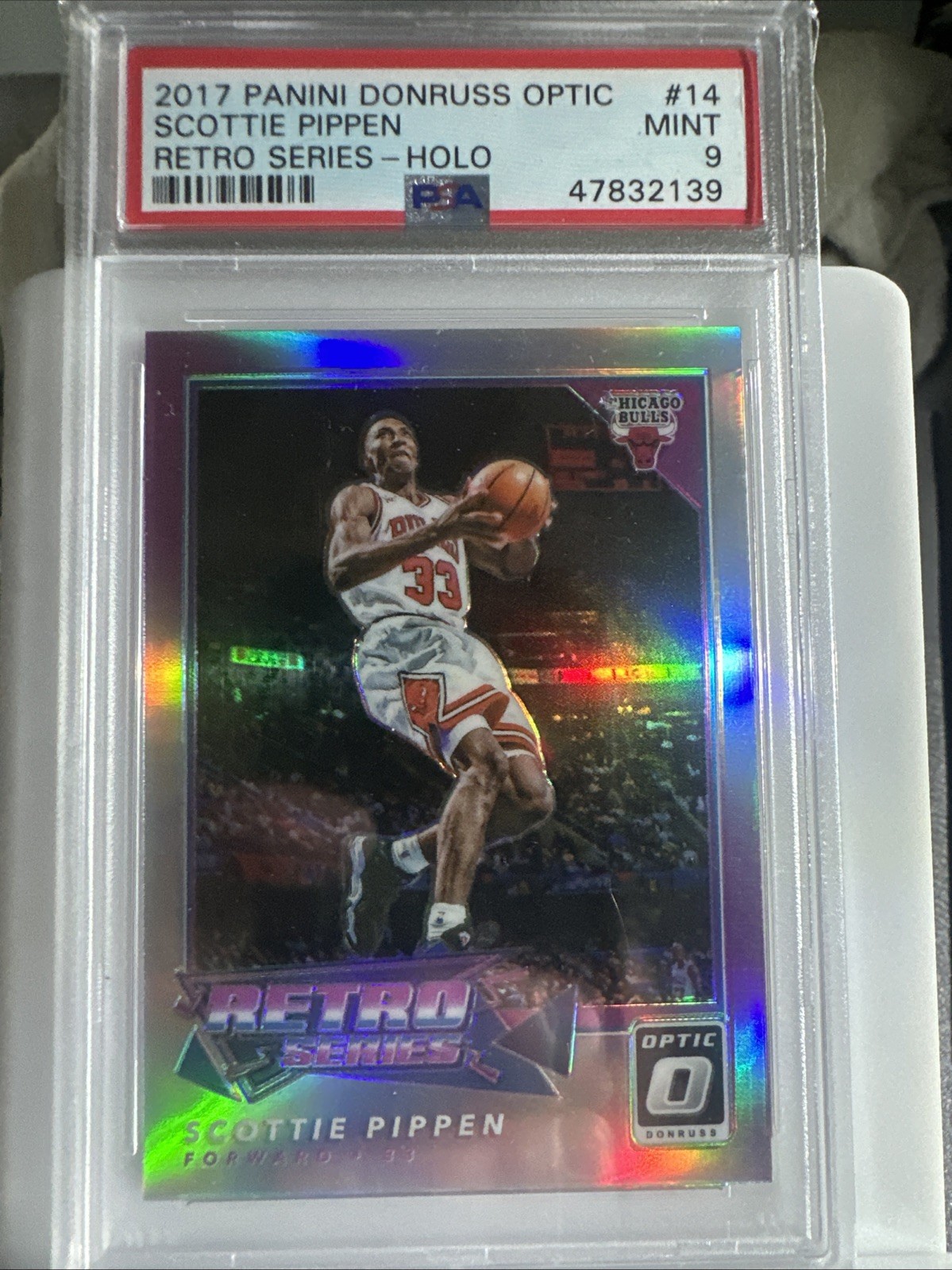 2017-18 Panini Donruss Optic – Retro Series Scottie Pippen #14 Holo Prizm