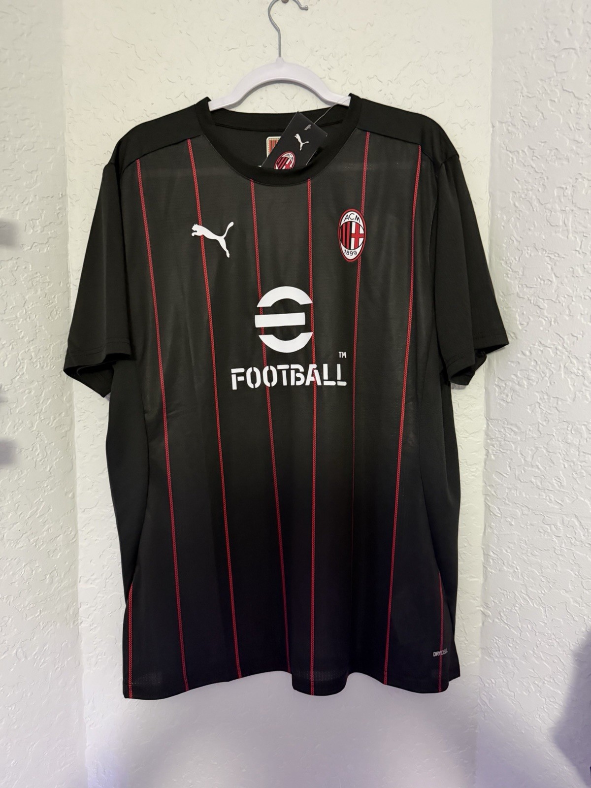 AC Milan Soccer Jersey – Mens XL – Puma – Black/Red – Drycell – NWT