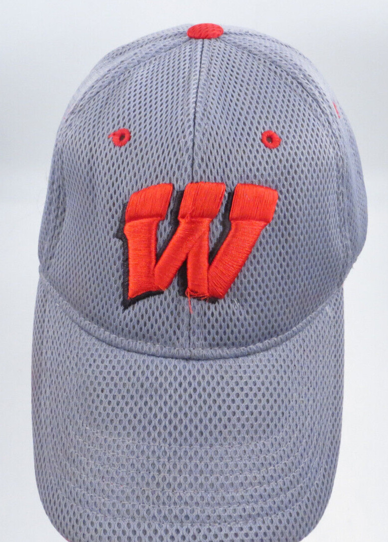 On Top of the World One Fit Wisconsin Badgers One Size Fitted Hat Football Gray