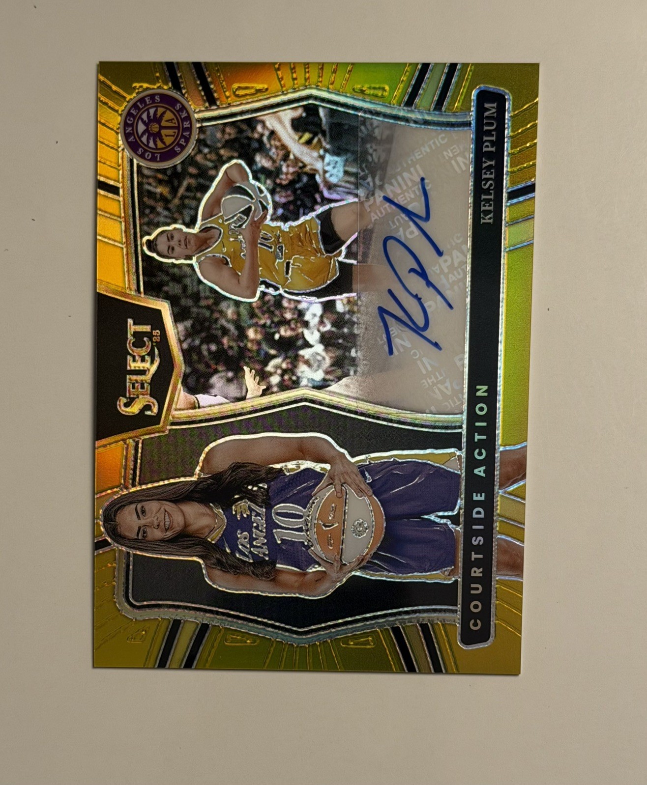 2025 Panini Select WNBA Kelsey Plum Courtside Action Signatures Gold Auto /10 SP