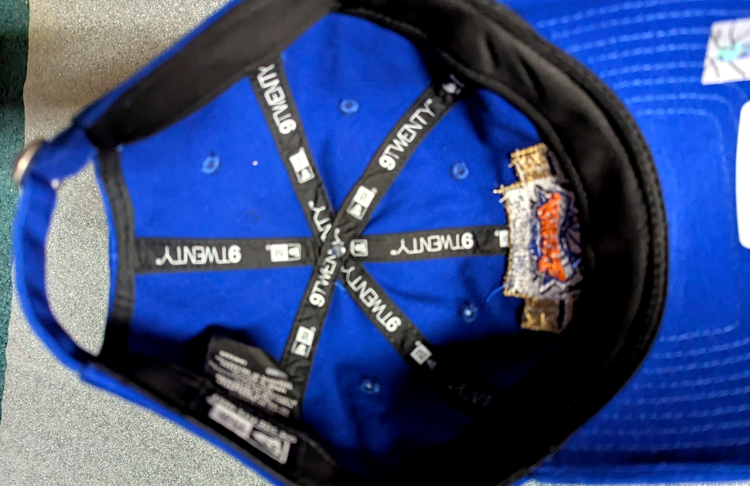 New Era Adult 9Twenty NY Knicks 2026 Champions Hat W/NBA Collector Patch- NEW!!