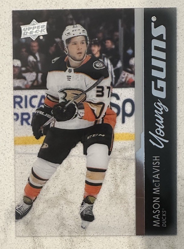 2021/22 Upper Deck Series 2 Mason Mctavish Young Gun Clear Cut