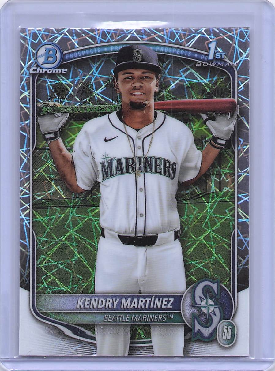 2025 Bowman Chrome #BCP-159 Kendry Martínez Prospects Laser