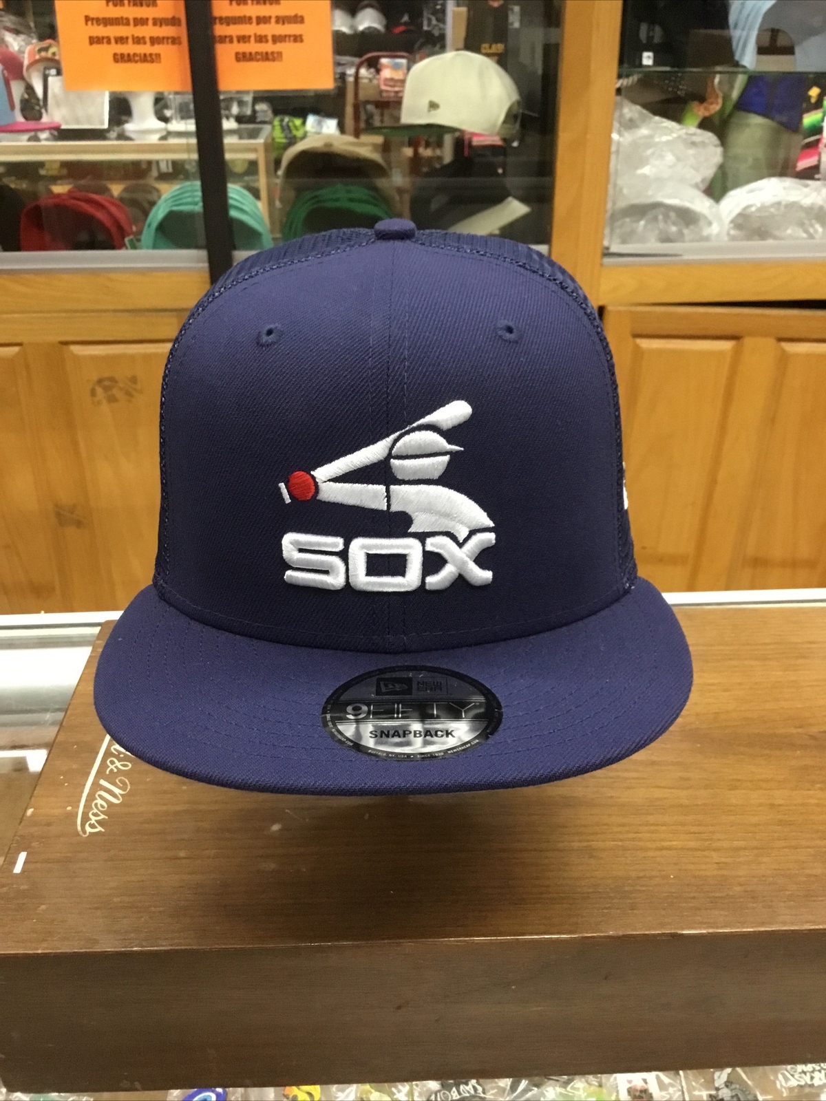 New Era 9Fifty Chicago White Sox Blue Snap Back Trucker Hat One Size ￼