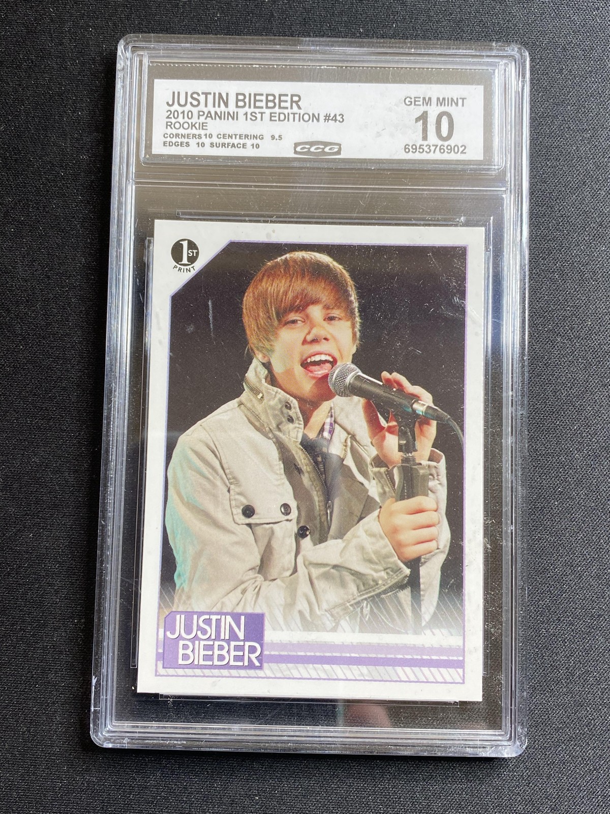 Justin Bieber 2010 Panini 1st Edition 43 Rookie CCG 10 RC