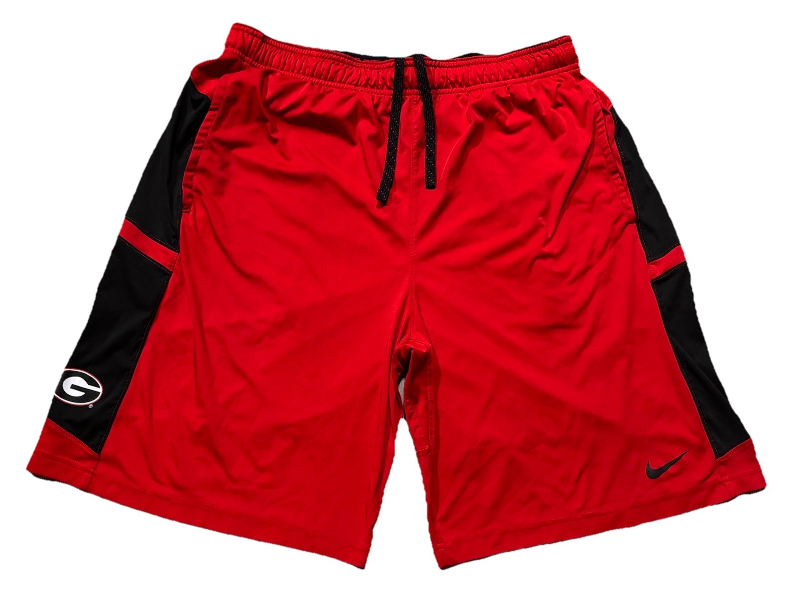 Nike Georgia Bulldogs Training Shorts. Mens XL. Red. NCAA.