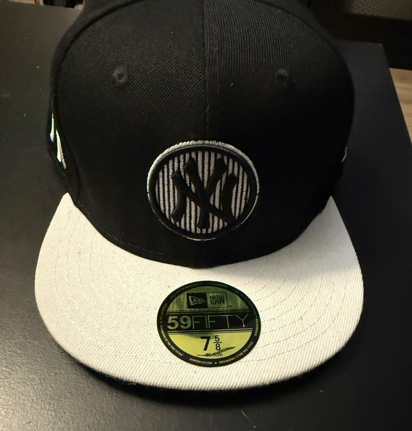 NY 7 5/8 fitted brand new