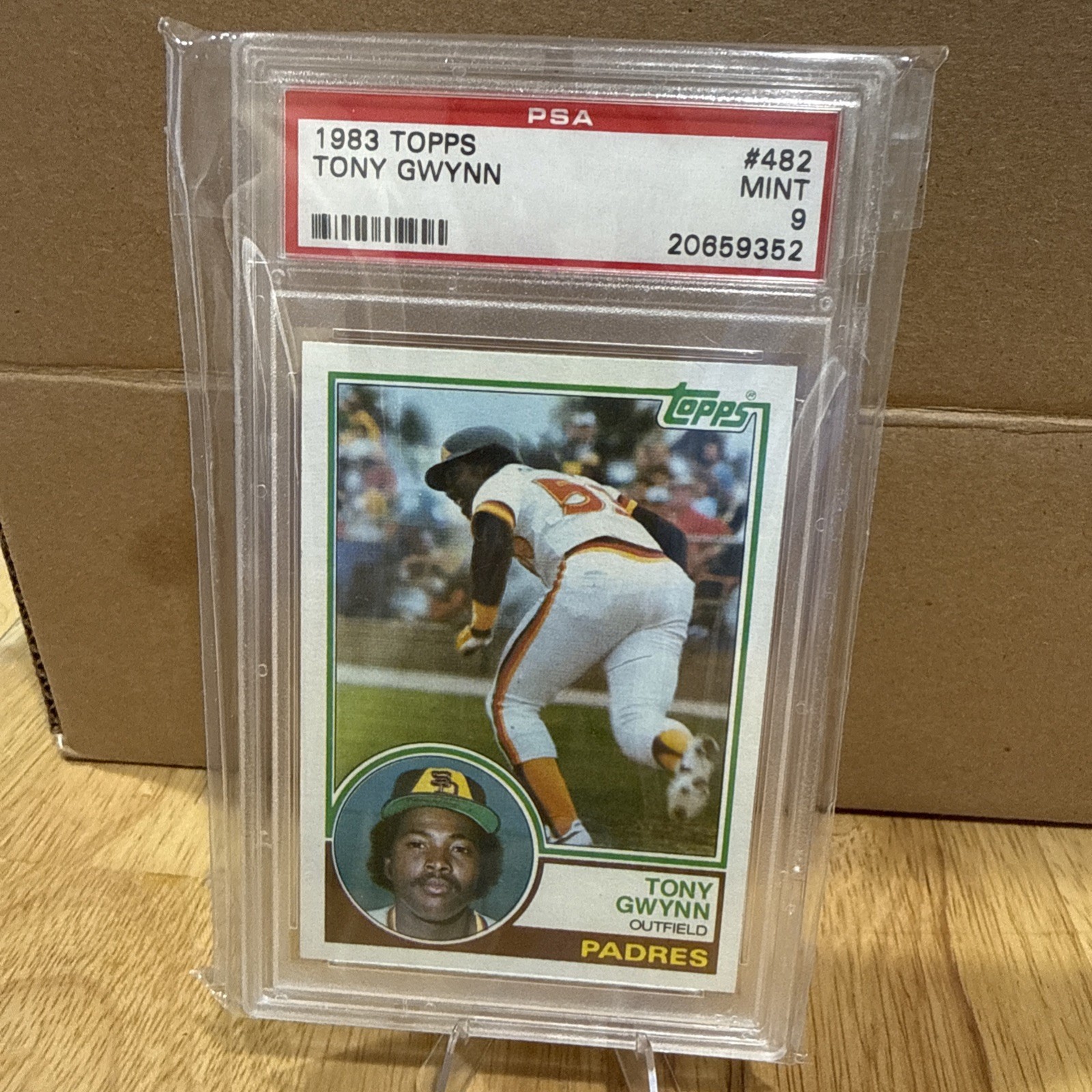 1983 Topps – Tony Gwynn #482 (RC)