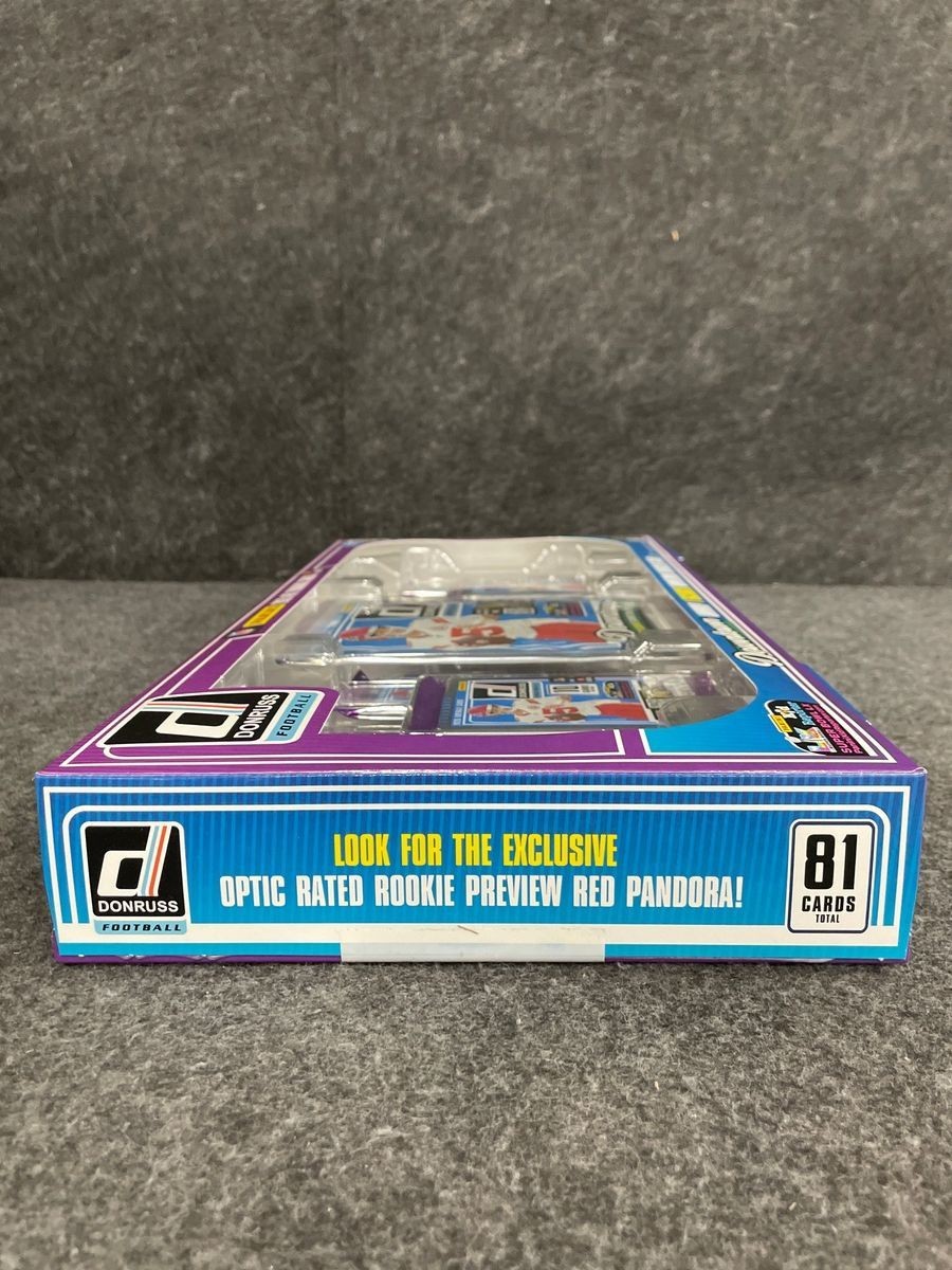 PANINI 2025 Donruss Nfl Football Cards Oversized Downtown Bundle Box, Box Wear