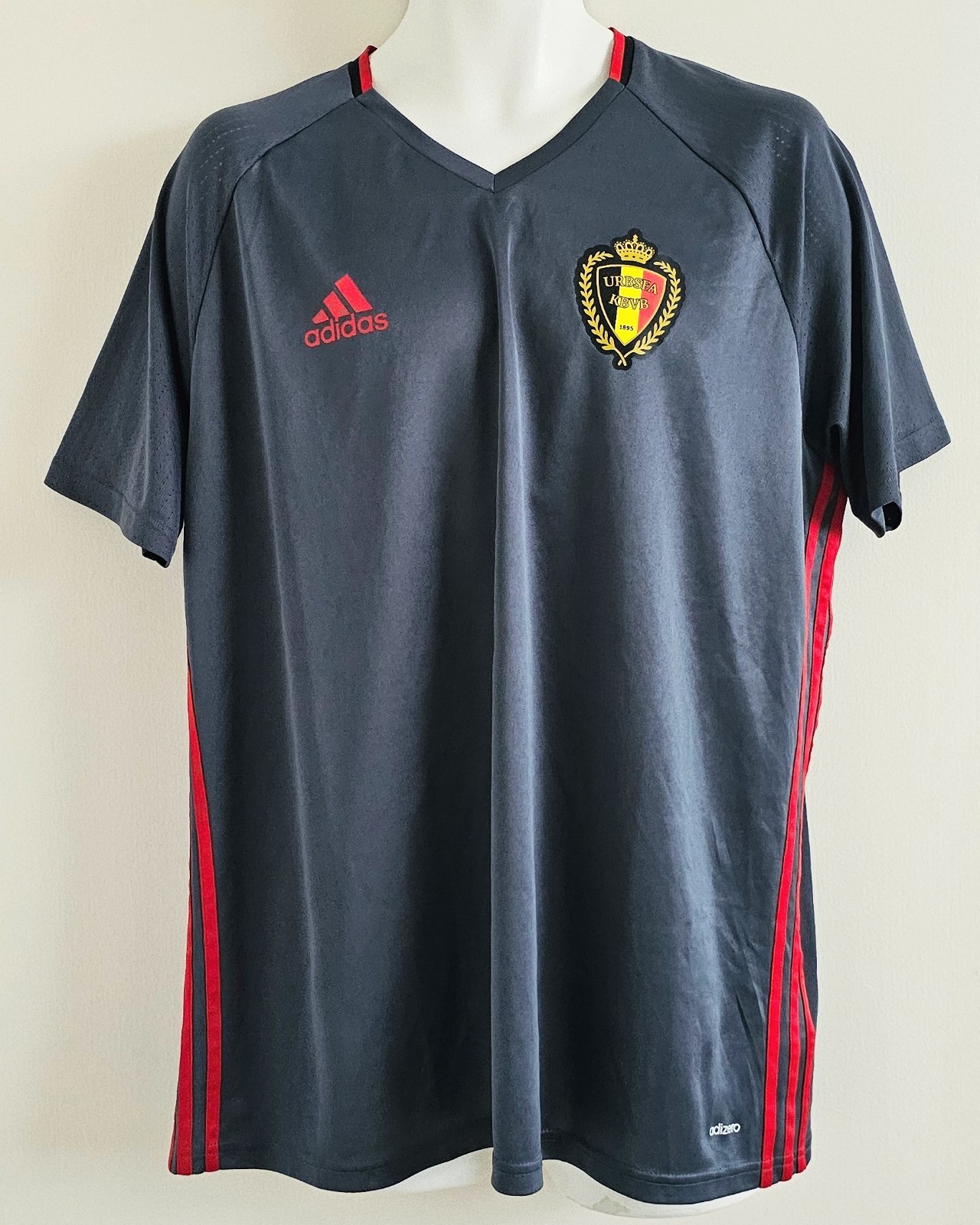 Belgium Adidas Soccer Jersey 2015-2016 Futbol Training Kit Size: XL (A20)