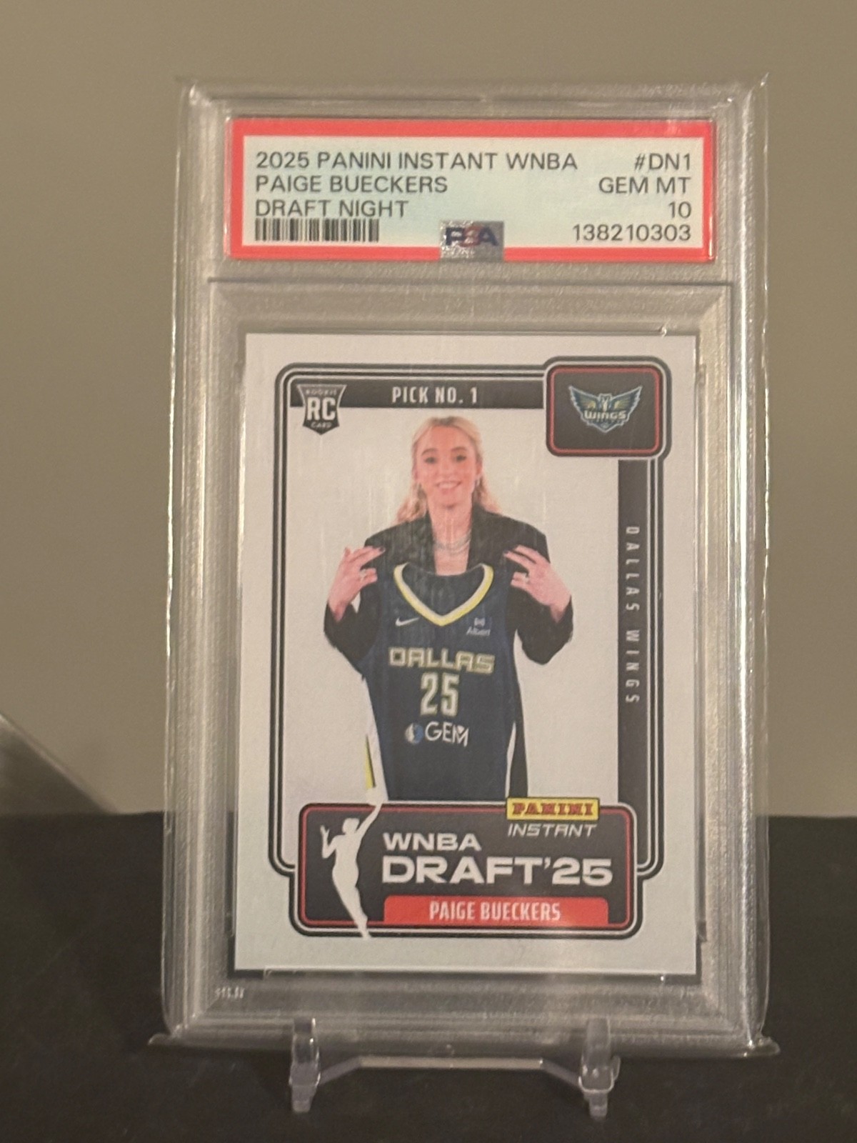 2025 Panini Instant Paige Bueckers #DN1 RC PSA 10