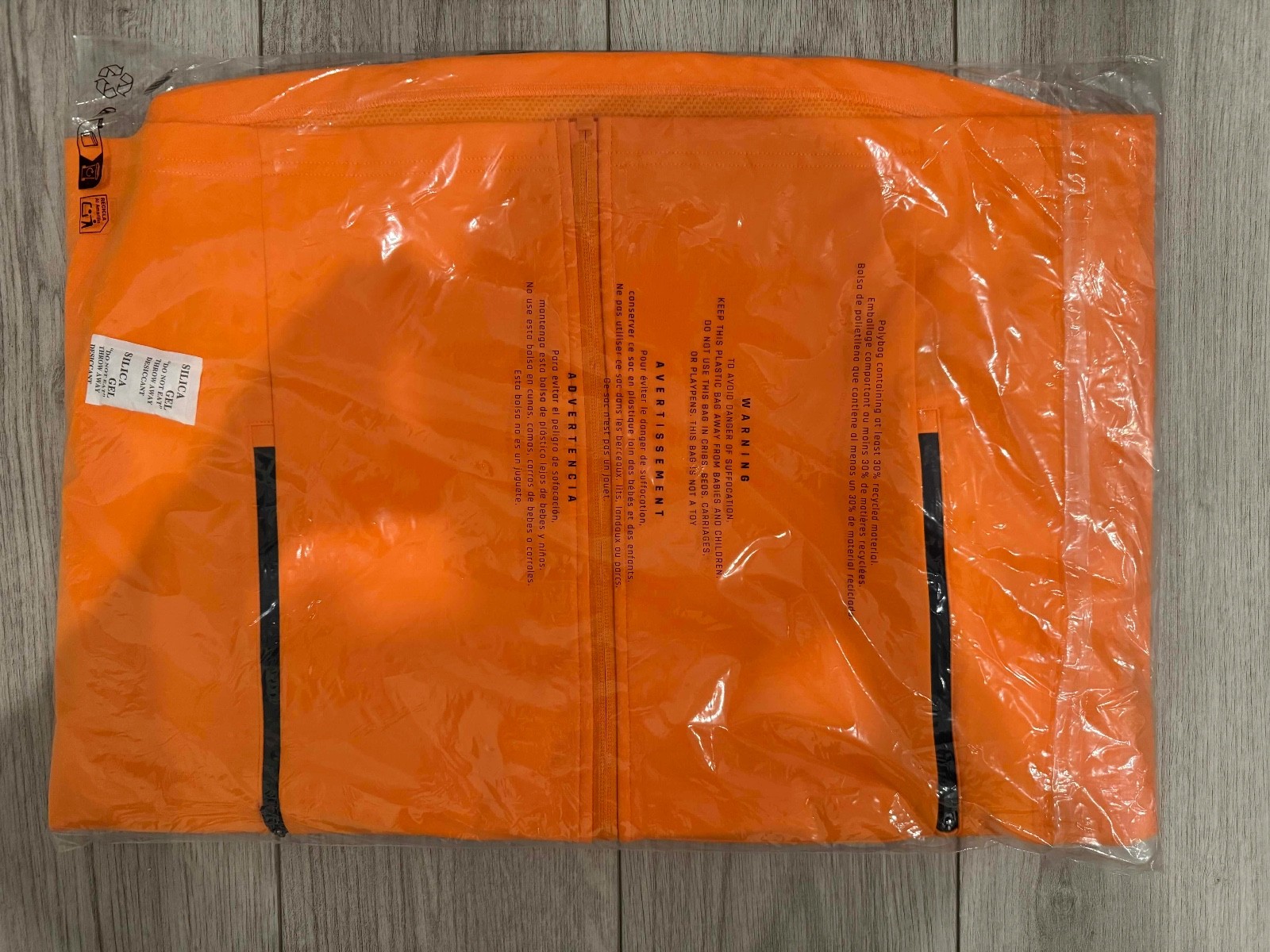 Official 2025 McLaren Formula 1 Team Castore Softshell Jacket (L) – NEW!